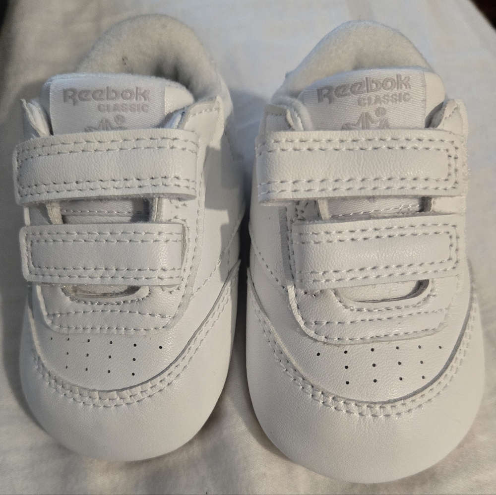 Reebok club c size 1